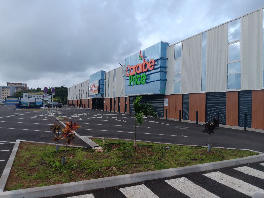 Centre Commercial Créolis — COMABAT